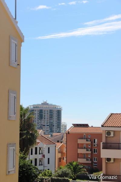 Apartment Glomazic Budva Bilik gambar